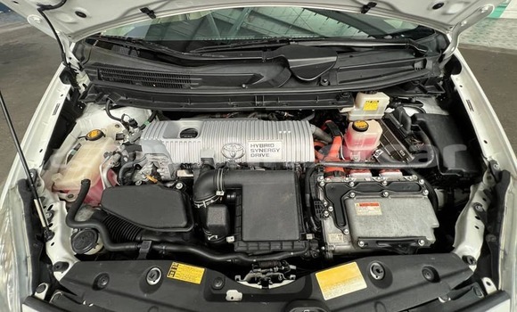 Buy Used Toyota Prius White Car in Cheom Ksan in Preah Vihear Province Buy Used Toyota Prius White Car in Cheom Ksan in Preah Vihear Province