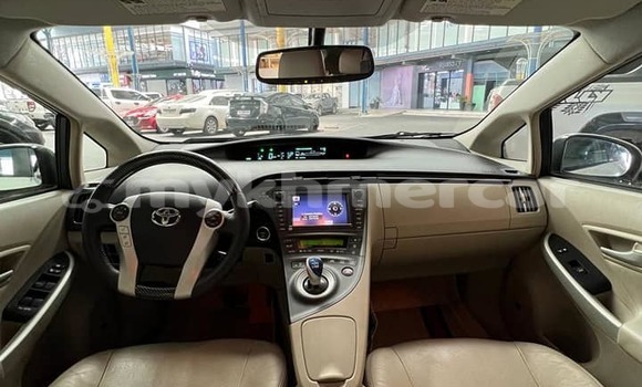 Buy Used Toyota Prius White Car in Cheom Ksan in Preah Vihear Province Buy Used Toyota Prius White Car in Cheom Ksan in Preah Vihear Province