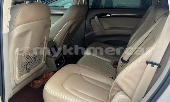 Buy Used Audi Q7 White Car in Battambang in Battambang Province Buy Used Audi Q7 White Car in Battambang in Battambang Province