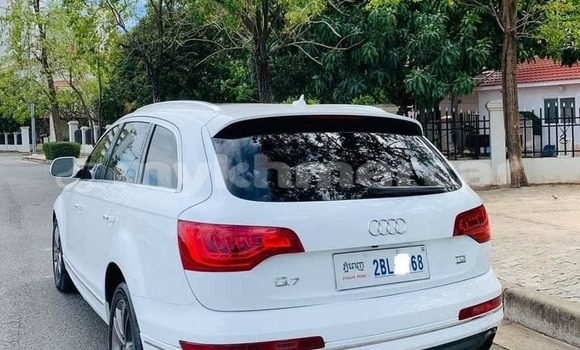 Buy Used Audi Q7 White Car in Battambang in Battambang Province Buy Used Audi Q7 White Car in Battambang in Battambang Province