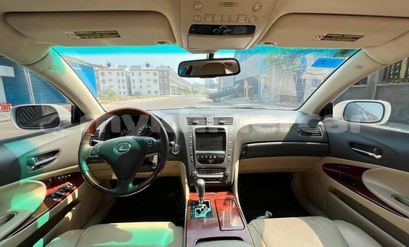 Buy Used Lexus GS White Car in Chbar Mon in Kampong Speu Province Buy Used Lexus GS White Car in Chbar Mon in Kampong Speu Province