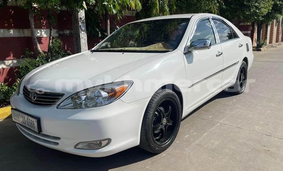 Buy Used Lexus ES White Car in Cheom Ksan in Preah Vihear Province Buy Used Lexus ES White Car in Cheom Ksan in Preah Vihear Province