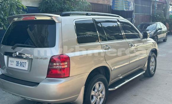 Buy Used Toyota Highlander Other Car in Chbar Mon in Kampong Speu Province Buy Used Toyota Highlander Other Car in Chbar Mon in Kampong Speu Province