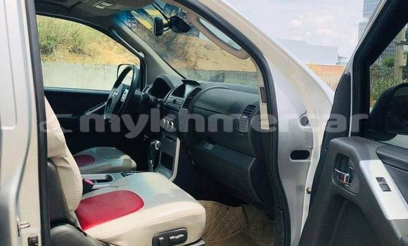 Buy Used Nissan Navara Other Car in Banlung in Ratanakiri Province Buy Used Nissan Navara Other Car in Banlung in Ratanakiri Province