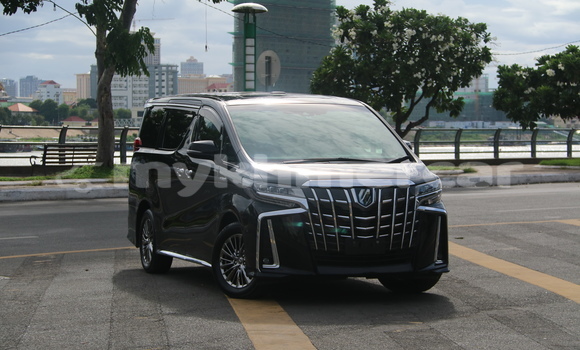Buy New Toyota Alphard Black Car in Phnom Penh in Phnom Penh