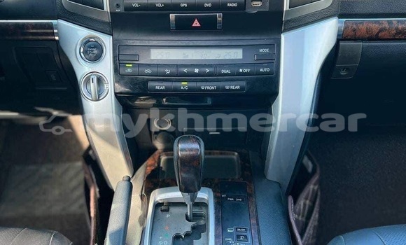 Buy Used Toyota Land Cruiser White Car in Phnom Penh in Phnom Penh Buy Used Toyota Land Cruiser White Car in Phnom Penh in Phnom Penh