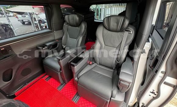 Buy Used Lexus LX Other Car in Battambang in Battambang Province Buy Used Lexus LX Other Car in Battambang in Battambang Province