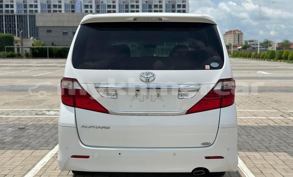 Buy Used Toyota Alphard White Car in Phnom Penh in Phnom Penh Buy Used Toyota Alphard White Car in Phnom Penh in Phnom Penh