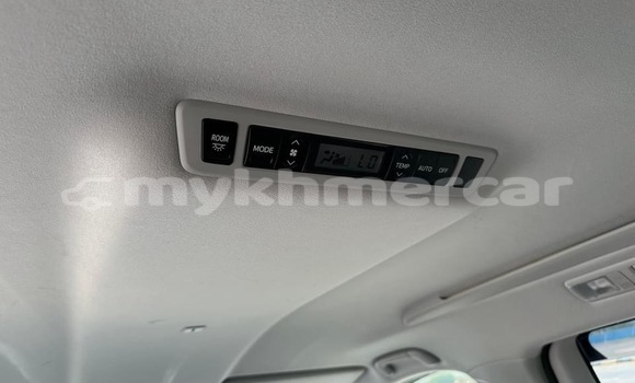 Buy Used Toyota Alphard White Car in Phnom Penh in Phnom Penh Buy Used Toyota Alphard White Car in Phnom Penh in Phnom Penh