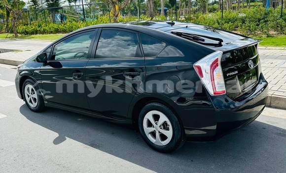 Buy Used Toyota Prius Black Car in Phnom Penh in Phnom Penh Buy Used Toyota Prius Black Car in Phnom Penh in Phnom Penh