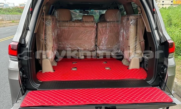 Buy Used Toyota Land Cruiser Other Car in Phnom Penh in Phnom Penh Buy Used Toyota Land Cruiser Other Car in Phnom Penh in Phnom Penh