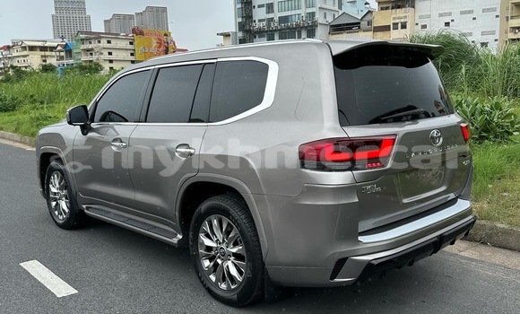 Buy Used Toyota Land Cruiser Other Car in Phnom Penh in Phnom Penh Buy Used Toyota Land Cruiser Other Car in Phnom Penh in Phnom Penh