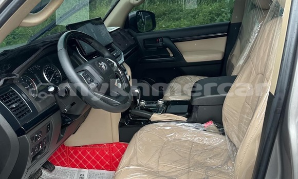 Buy Used Toyota Land Cruiser Other Car in Phnom Penh in Phnom Penh Buy Used Toyota Land Cruiser Other Car in Phnom Penh in Phnom Penh