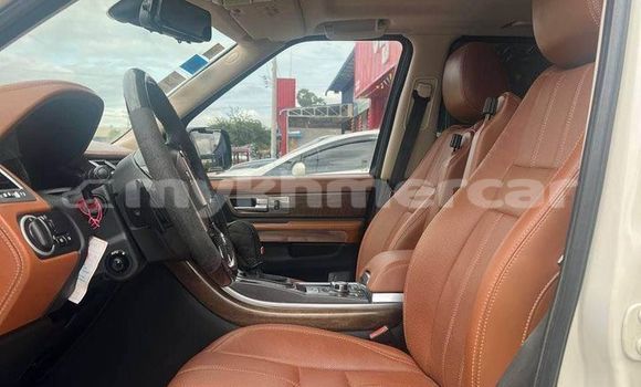 Buy Used Land Rover Range Rover Sport White Car in Battambang in Battambang Province Buy Used Land Rover Range Rover Sport White Car in Battambang in Battambang Province