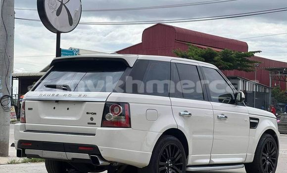 Buy Used Land Rover Range Rover Sport White Car in Battambang in Battambang Province Buy Used Land Rover Range Rover Sport White Car in Battambang in Battambang Province