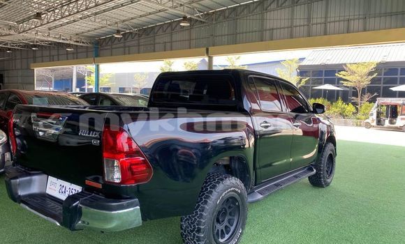 Buy Used Toyota Hilux Black Car in Bavet in Svay Rieng Province Buy Used Toyota Hilux Black Car in Bavet in Svay Rieng Province