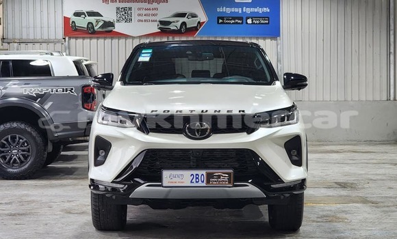 Acheter Occasion Voiture Toyota Fortuner Blanc à Battambang, Battambang Province Acheter Occasion Voiture Toyota Fortuner Blanc à Battambang, Battambang Province
