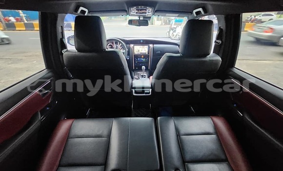 Acheter Occasion Voiture Toyota Fortuner Blanc à Battambang, Battambang Province Acheter Occasion Voiture Toyota Fortuner Blanc à Battambang, Battambang Province