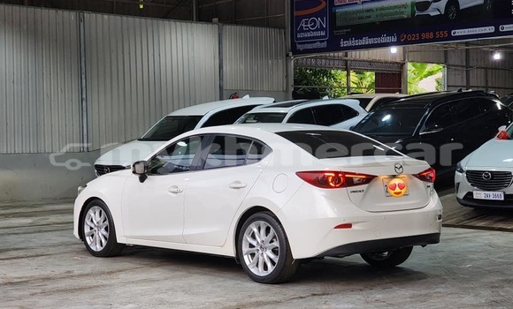 Acheter Occasion Voiture Mazda 3 Blanc à Bavet, Svay Rieng Province Acheter Occasion Voiture Mazda 3 Blanc à Bavet, Svay Rieng Province