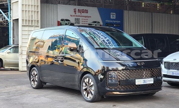 Acheter Occasion Voiture Hyundai Starex (H-1) Noir à Battambang, Battambang Province Acheter Occasion Voiture Hyundai Starex (H-1) Noir à Battambang, Battambang Province