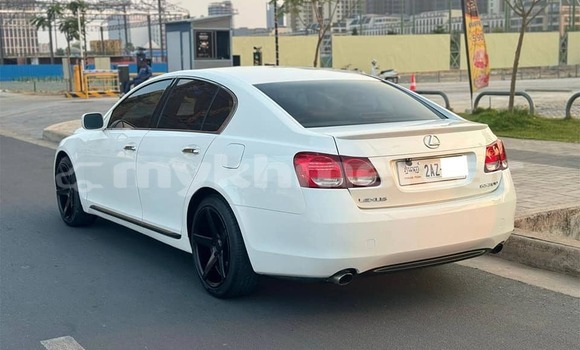 Buy Used Lexus GX White Car in Bavet in Svay Rieng Province Buy Used Lexus GX White Car in Bavet in Svay Rieng Province