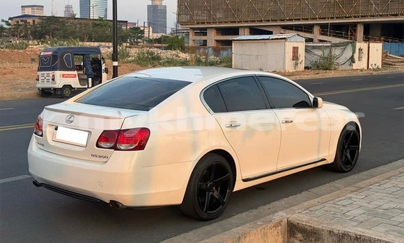 Buy Used Lexus GX White Car in Bavet in Svay Rieng Province Buy Used Lexus GX White Car in Bavet in Svay Rieng Province