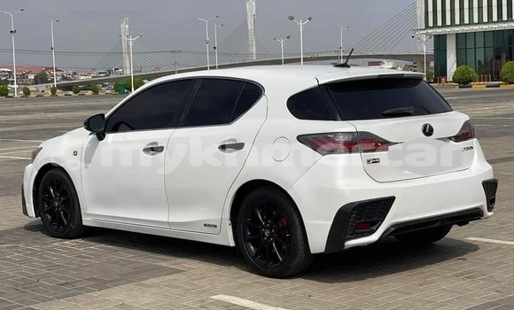 Buy Used Lexus CT White Car in Banteay Meanchey in Banteay Meanchey Province Buy Used Lexus CT White Car in Banteay Meanchey in Banteay Meanchey Province