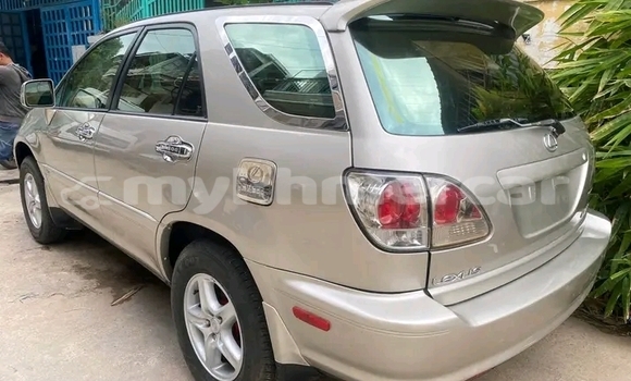 Buy Used Lexus RX 330 Other Car in Thmar Kol in Battambang Province Buy Used Lexus RX 330 Other Car in Thmar Kol in Battambang Province