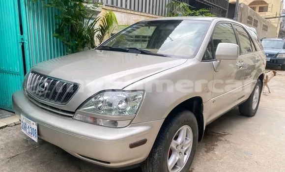 Buy Used Lexus RX 330 Other Car in Thmar Kol in Battambang Province Buy Used Lexus RX 330 Other Car in Thmar Kol in Battambang Province