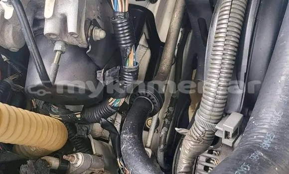 Buy Used Lexus RX 330 White Car in Kep in Kep Province Buy Used Lexus RX 330 White Car in Kep in Kep Province