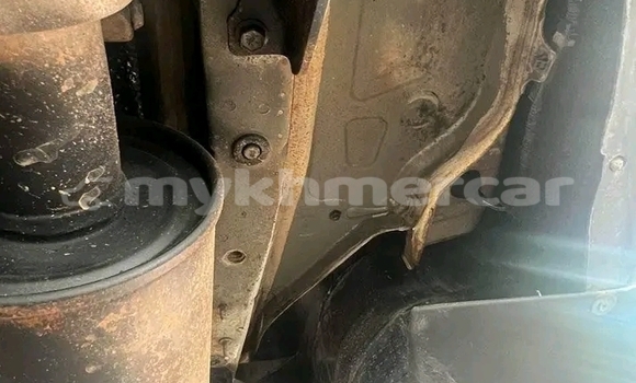 Buy Used Lexus RX 330 White Car in Kep in Kep Province Buy Used Lexus RX 330 White Car in Kep in Kep Province