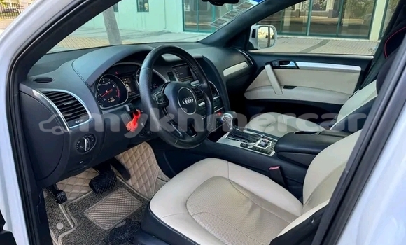 Buy Used Audi Q7 White Car in Cheom Ksan in Preah Vihear Province Buy Used Audi Q7 White Car in Cheom Ksan in Preah Vihear Province