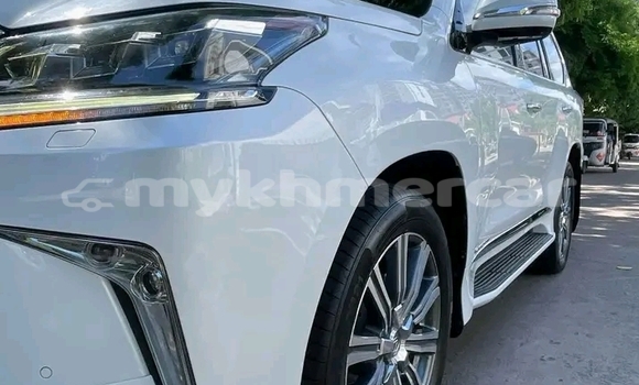 Buy Used Lexus LS White Car in Cheom Ksan in Preah Vihear Province Buy Used Lexus LS White Car in Cheom Ksan in Preah Vihear Province