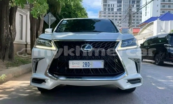 Buy Used Lexus LS White Car in Cheom Ksan in Preah Vihear Province Buy Used Lexus LS White Car in Cheom Ksan in Preah Vihear Province