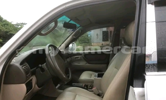 Buy Used Toyota Highlander White Car in Cheom Ksan in Preah Vihear Province Buy Used Toyota Highlander White Car in Cheom Ksan in Preah Vihear Province