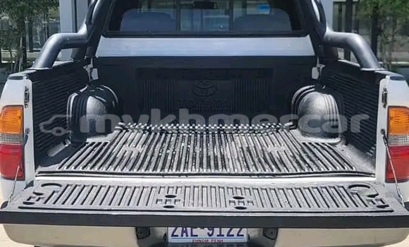 Buy Used Toyota Tacoma White Car in Cheom Ksan in Preah Vihear Province Buy Used Toyota Tacoma White Car in Cheom Ksan in Preah Vihear Province
