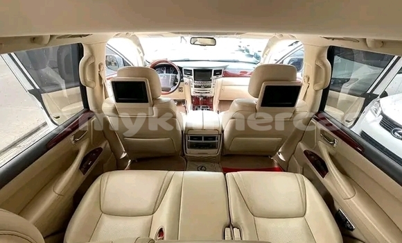 Buy Used Lexus RX 330 White Car in Cheom Ksan in Preah Vihear Province Buy Used Lexus RX 330 White Car in Cheom Ksan in Preah Vihear Province