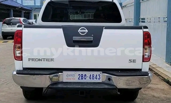 Buy Used Nissan Frontier White Car in Cheom Ksan in Preah Vihear Province Buy Used Nissan Frontier White Car in Cheom Ksan in Preah Vihear Province