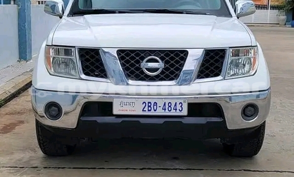 Buy Used Nissan Frontier White Car in Cheom Ksan in Preah Vihear Province Buy Used Nissan Frontier White Car in Cheom Ksan in Preah Vihear Province