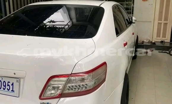 Buy Used Toyota Camry White Car in Cheom Ksan in Preah Vihear Province Buy Used Toyota Camry White Car in Cheom Ksan in Preah Vihear Province