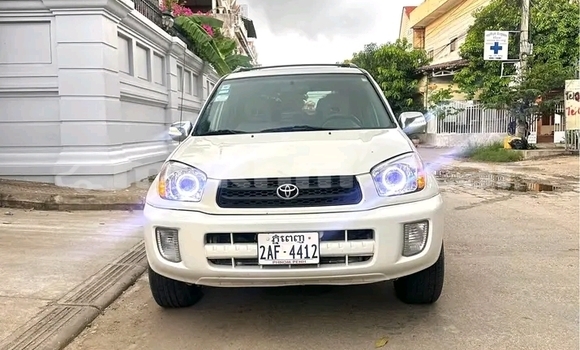 Buy Used Toyota RAV4 Other Car in Chbar Mon in Kampong Speu Province Buy Used Toyota RAV4 Other Car in Chbar Mon in Kampong Speu Province