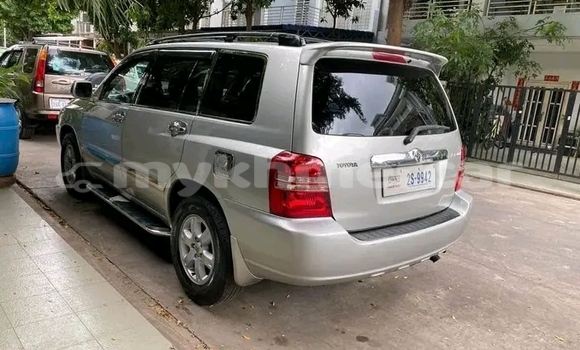 Buy Used Toyota Highlander Other Car in Cheom Ksan in Preah Vihear Province Buy Used Toyota Highlander Other Car in Cheom Ksan in Preah Vihear Province