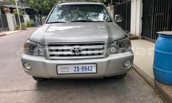 Buy Used Toyota Highlander Other Car in Cheom Ksan in Preah Vihear Province Buy Used Toyota Highlander Other Car in Cheom Ksan in Preah Vihear Province