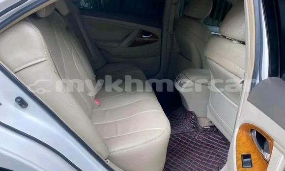 Buy Used Toyota Camry White Car in Cheom Ksan in Preah Vihear Province Buy Used Toyota Camry White Car in Cheom Ksan in Preah Vihear Province
