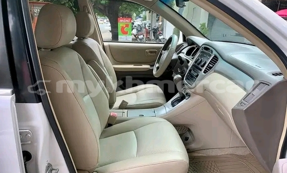 Buy Used Toyota Highlander Other Car in Koulen in Preah Vihear Province Buy Used Toyota Highlander Other Car in Koulen in Preah Vihear Province