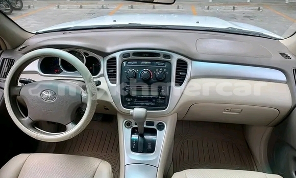 Buy Used Toyota Highlander Other Car in Koulen in Preah Vihear Province Buy Used Toyota Highlander Other Car in Koulen in Preah Vihear Province