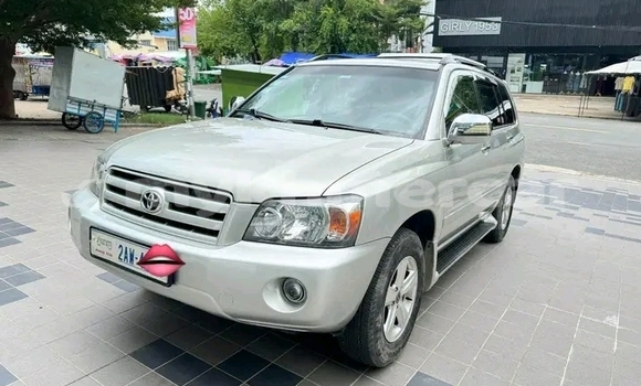 Buy Used Toyota Highlander Other Car in Kratié in Kratié Province Buy Used Toyota Highlander Other Car in Kratié in Kratié Province