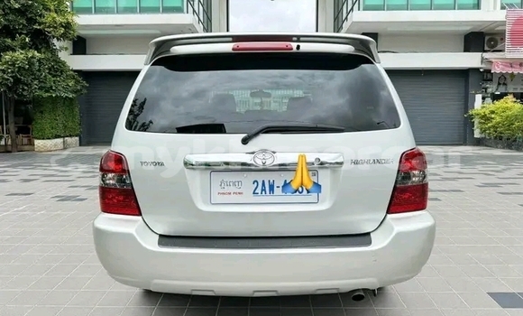 Buy Used Toyota Highlander Other Car in Kratié in Kratié Province Buy Used Toyota Highlander Other Car in Kratié in Kratié Province