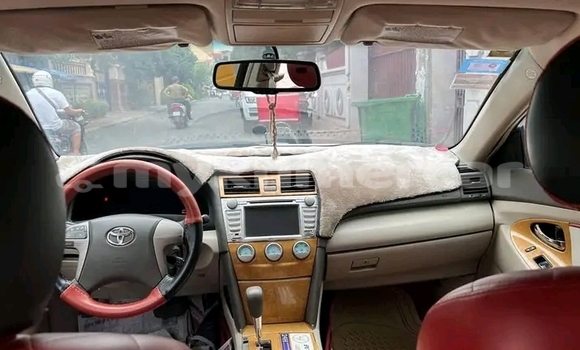 Buy Used Toyota Camry White Car in Koulen in Preah Vihear Province Buy Used Toyota Camry White Car in Koulen in Preah Vihear Province
