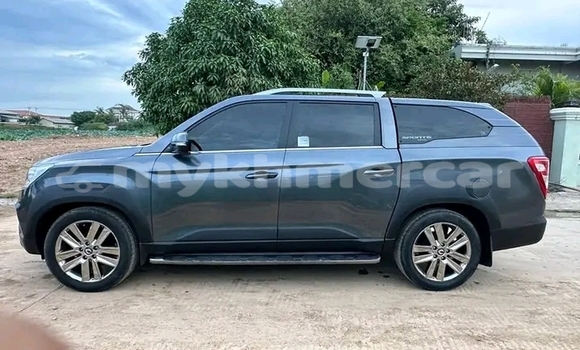 Buy Used Jeep Compass Black Car in Kratié in Kratié Province Buy Used Jeep Compass Black Car in Kratié in Kratié Province